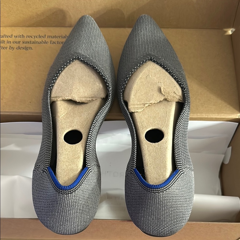 Women's Gray Flats